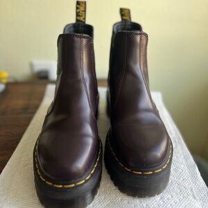 Dr. Martens 2976 Smooth Leather Burgundy Platform Chelsea Boots